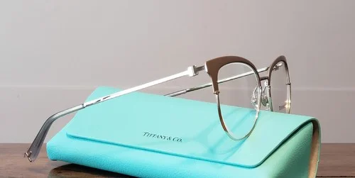 Tiffany & Co Women 2