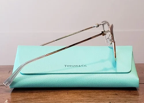 Tiffany & Co Women 4